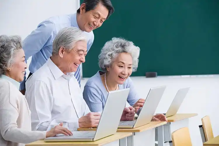 AI 老年人服务